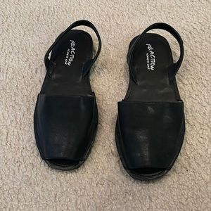 Kenneth Cole Reaction black open toe slingback Size 7.5